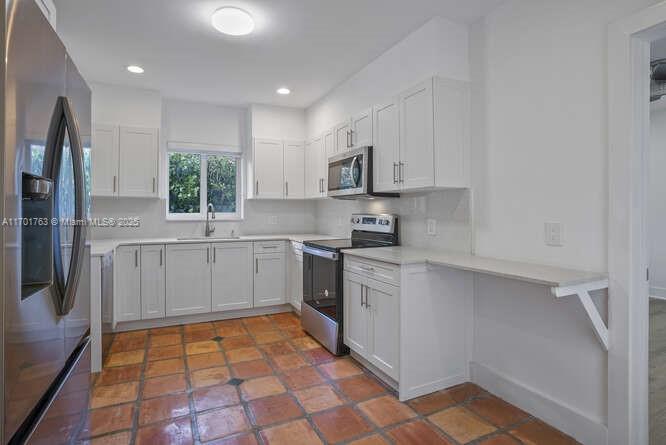 2830 De Soto Blvd, Coral Gables FL 33134