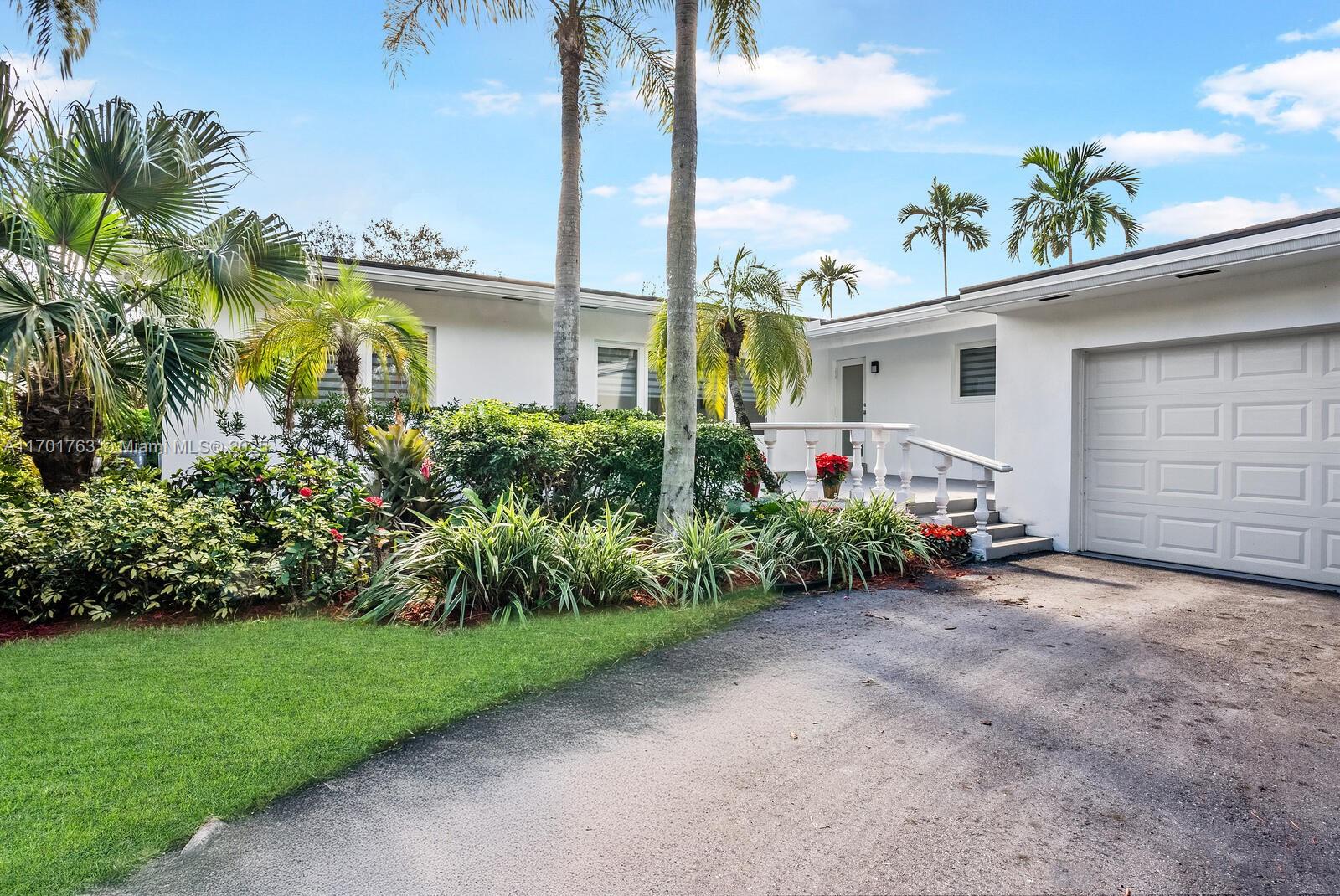 2830 De Soto Blvd, Coral Gables FL 33134