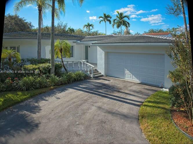 2830 De Soto Blvd, Coral Gables FL 33134