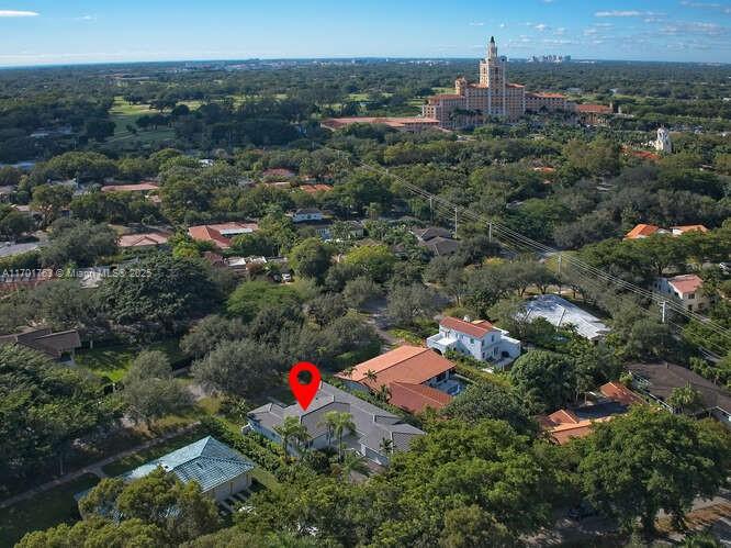 2830 De Soto Blvd, Coral Gables FL 33134
