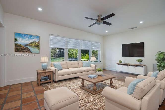 2830 De Soto Blvd, Coral Gables FL 33134