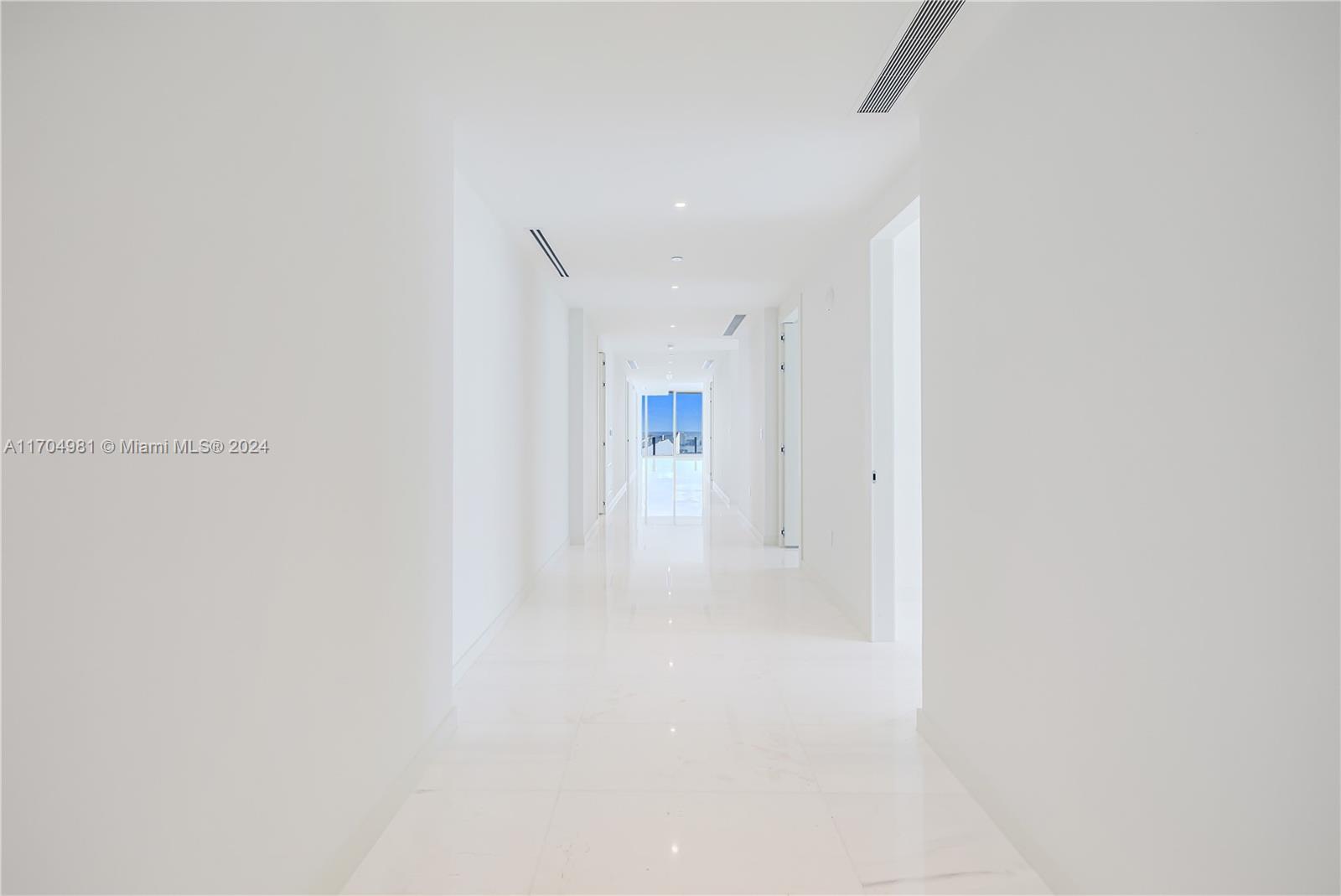 300 Biscayne Blvd Way #4301, Miami, Florida image 3