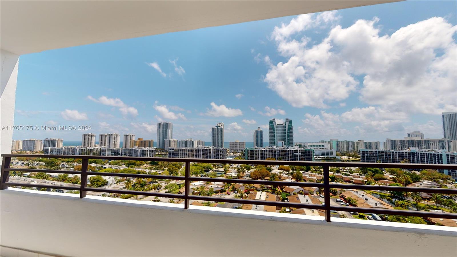 Listing Photo 12