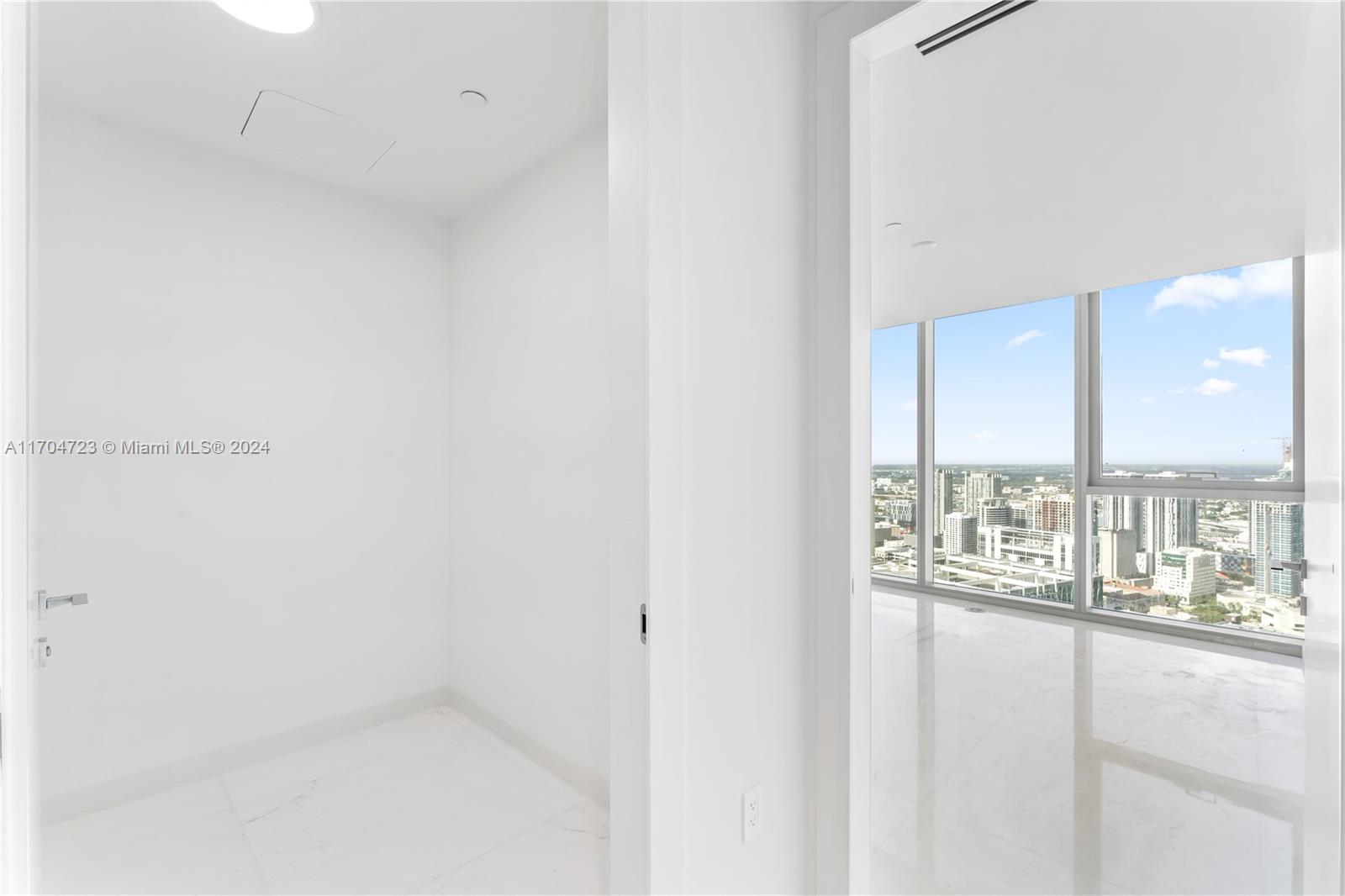 300 Biscayne Blvd Way #5209, Miami, Florida image 10