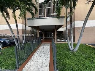 4680 W 13th Ln #417, Hialeah, Florida image 1