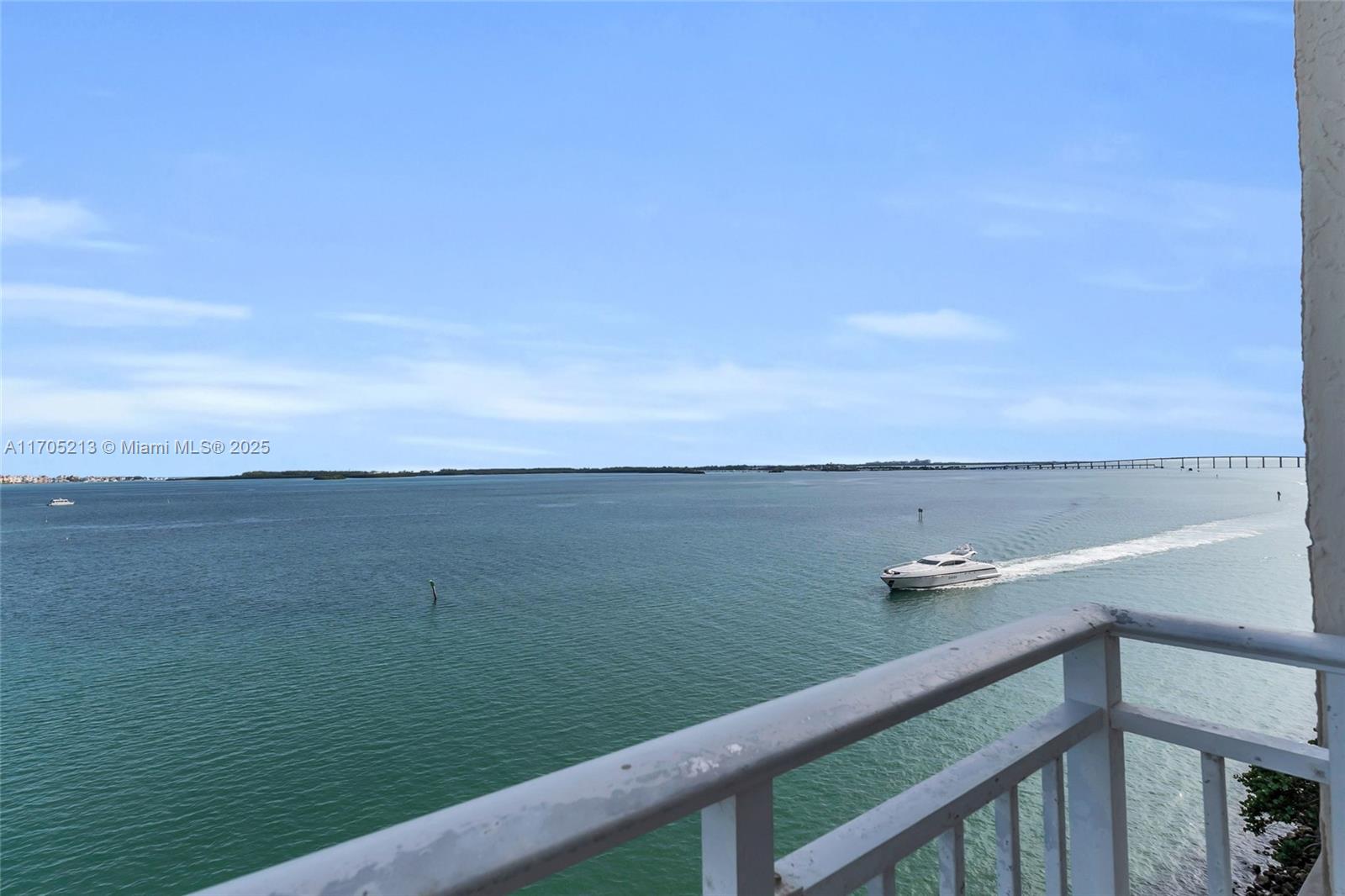 770 Claughton Island Dr #815, Miami FL 33131