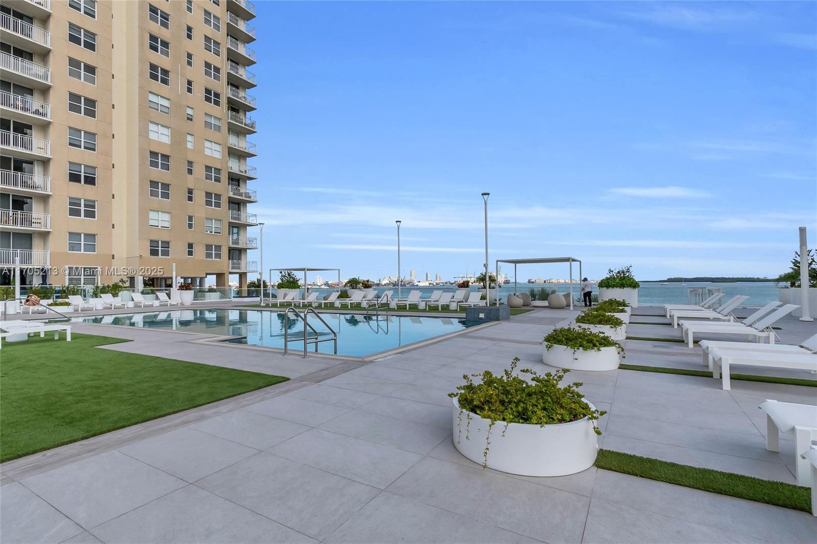 770 Claughton Island Dr #815, Miami FL 33131