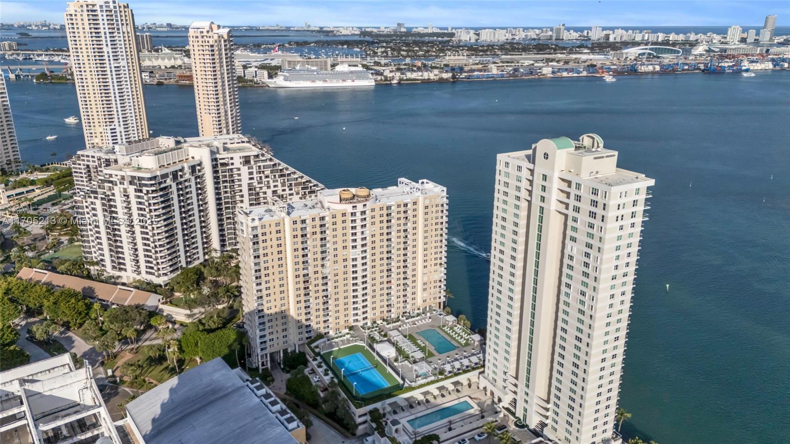 770 Claughton Island Dr #815, Miami FL 33131