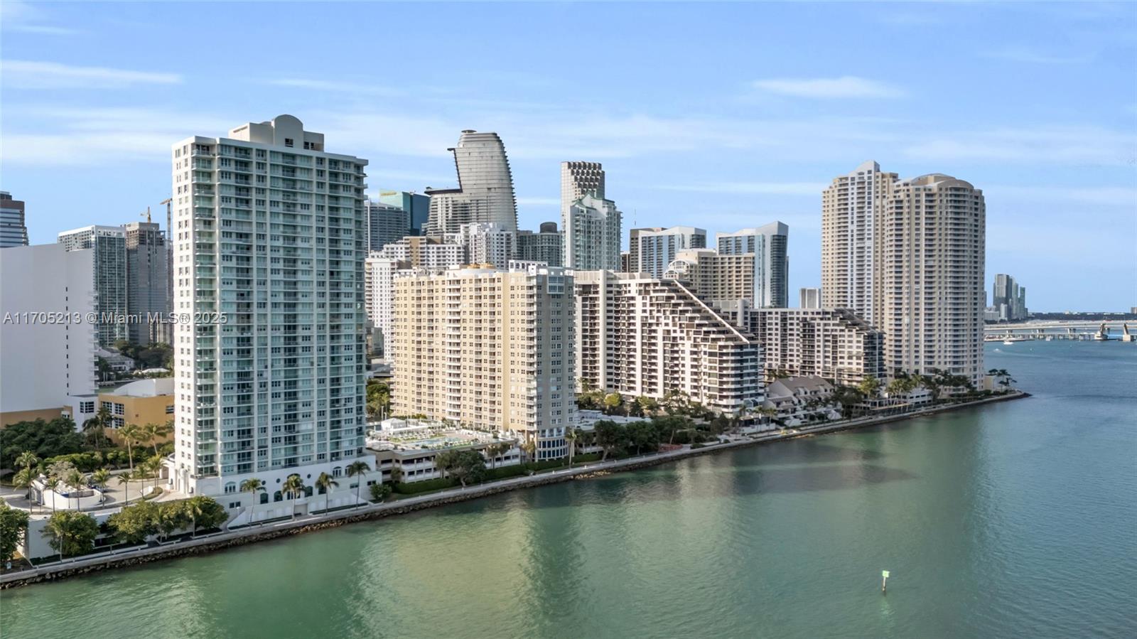 770 Claughton Island Dr #815, Miami FL 33131