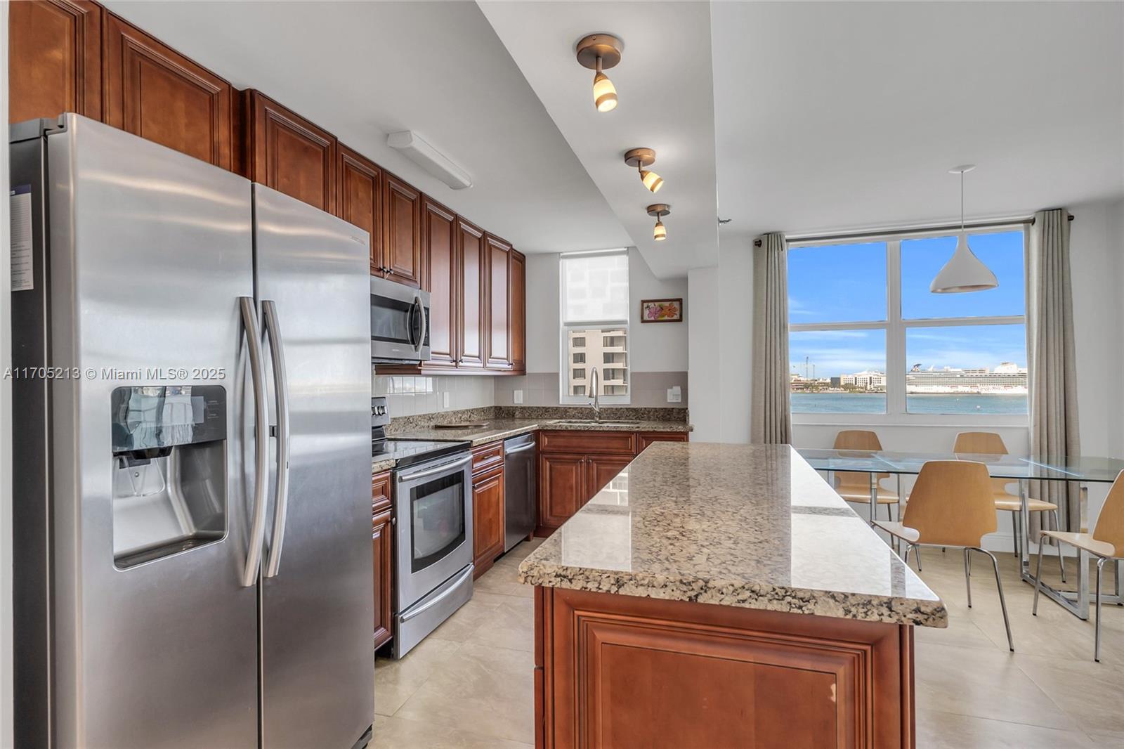 770 Claughton Island Dr #815, Miami FL 33131