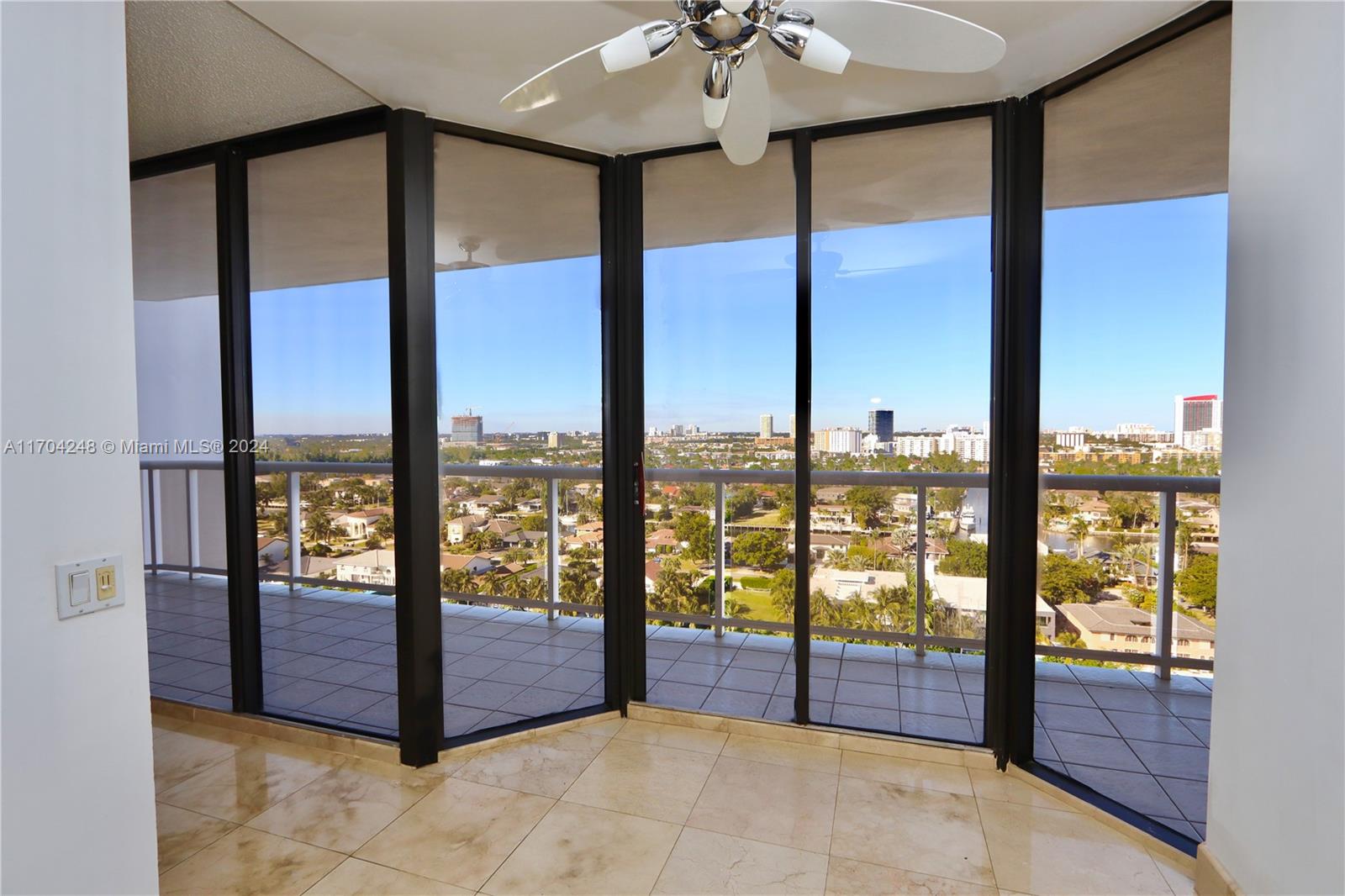 3640 Yacht Club Dr #1603, Aventura, Florida image 15