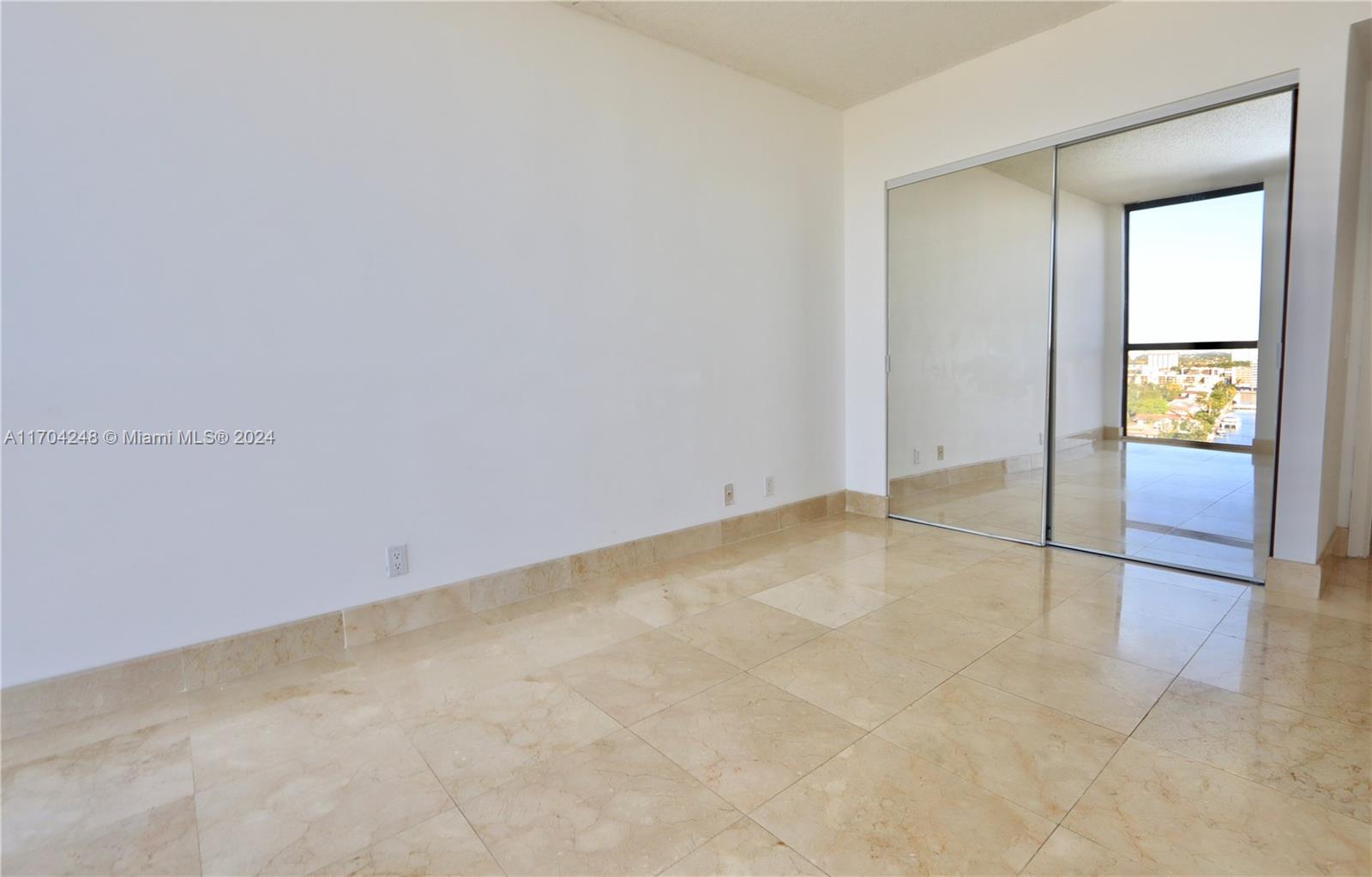 3640 Yacht Club Dr #1603, Aventura, Florida image 35