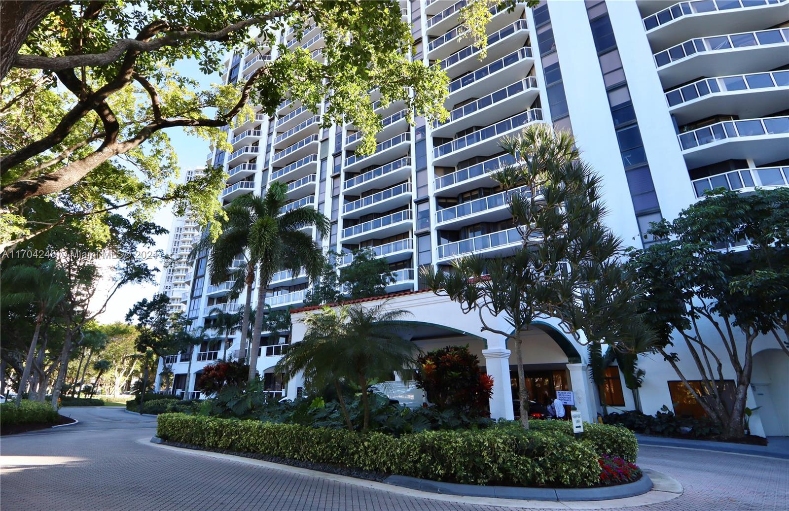 3640 Yacht Club Dr #1603, Aventura, Florida image 7