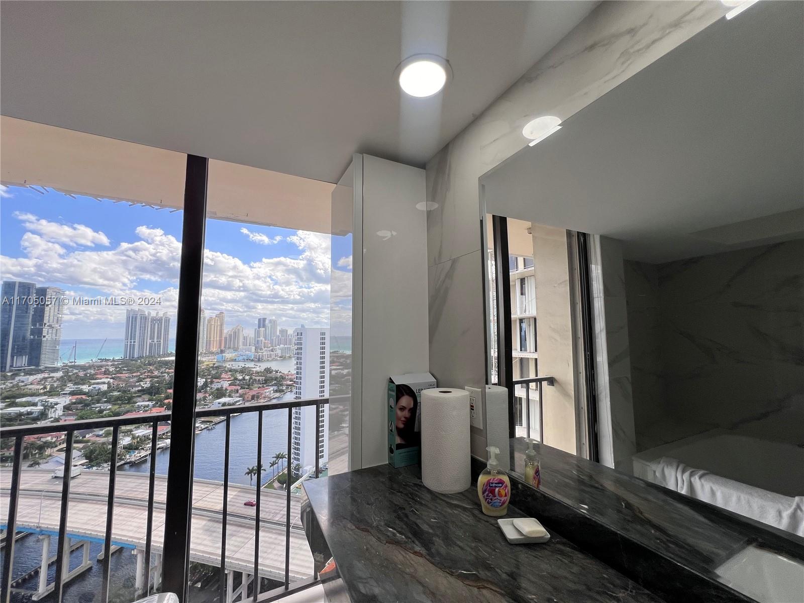 19355 Turnberry Way #27E, Aventura, Florida image 3