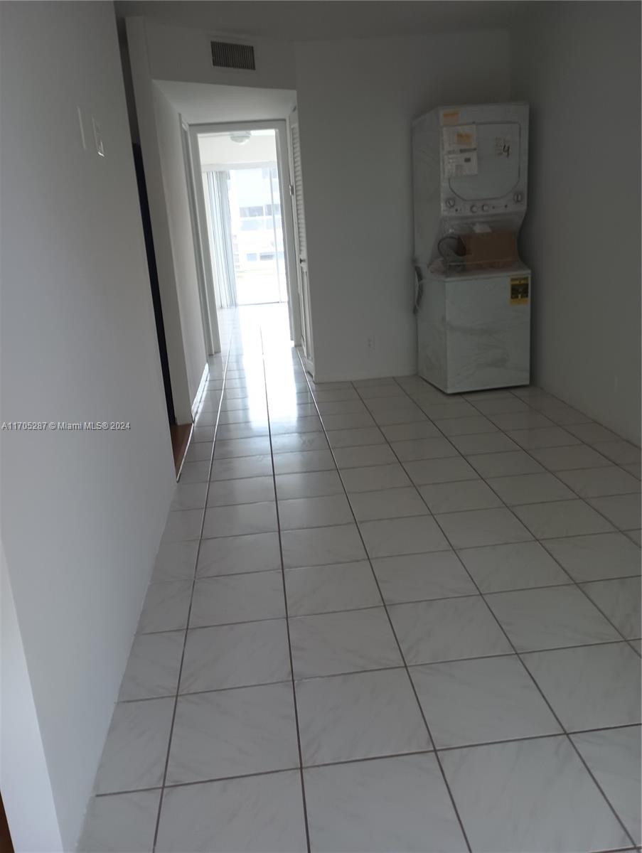 9141 SW Sunrise Lakes Blvd #219, Sunrise, Florida image 3