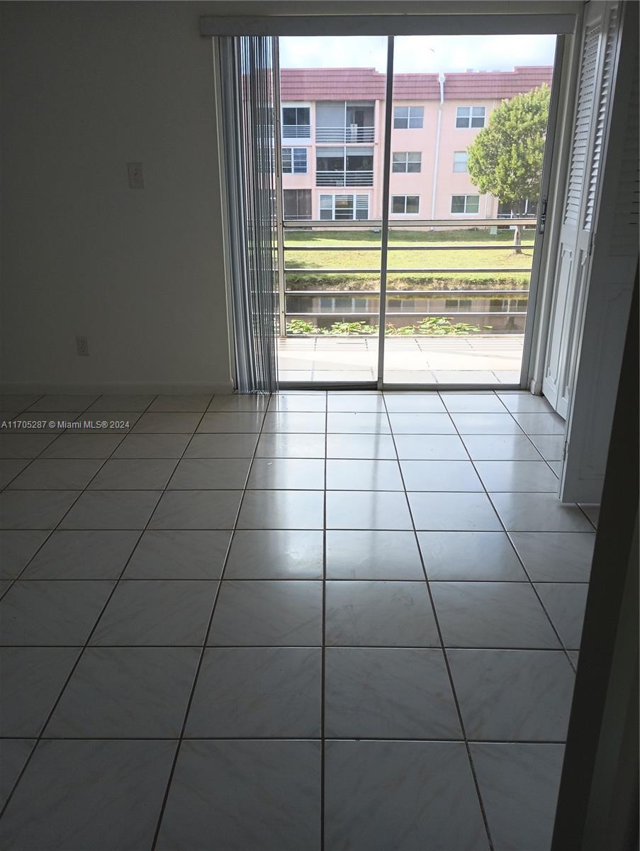 9141 SW Sunrise Lakes Blvd #219, Sunrise, Florida image 6