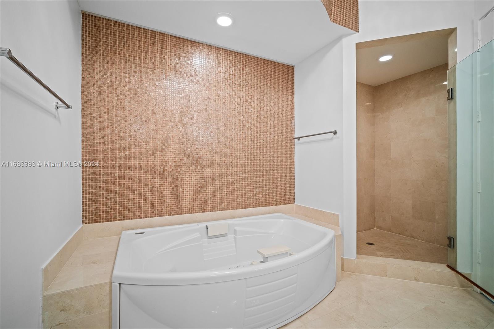 18101 Collins Ave #908, Sunny Isles Beach, Florida image 19