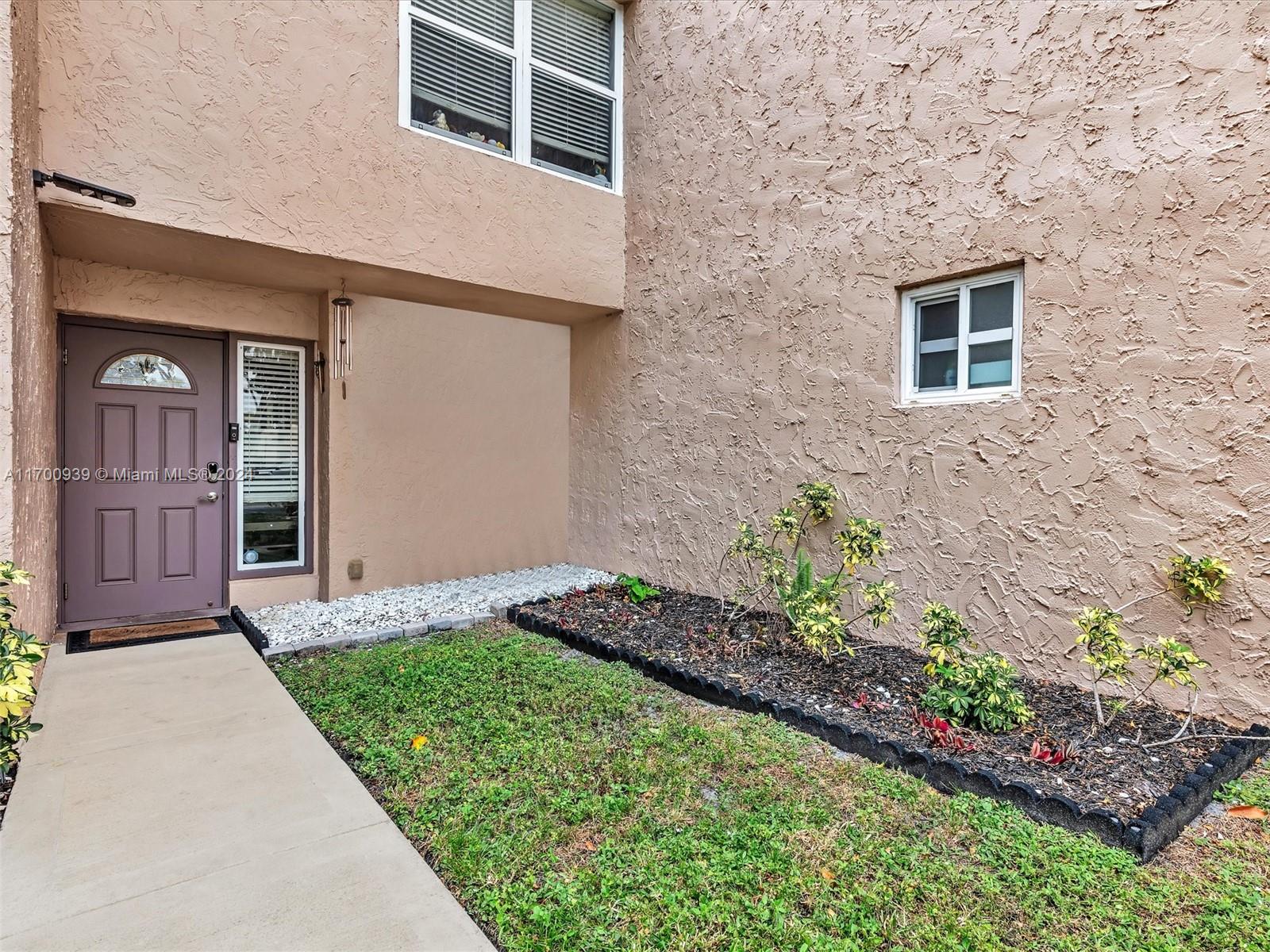 9410 Live Oak Pl #110, Davie, Florida image 2