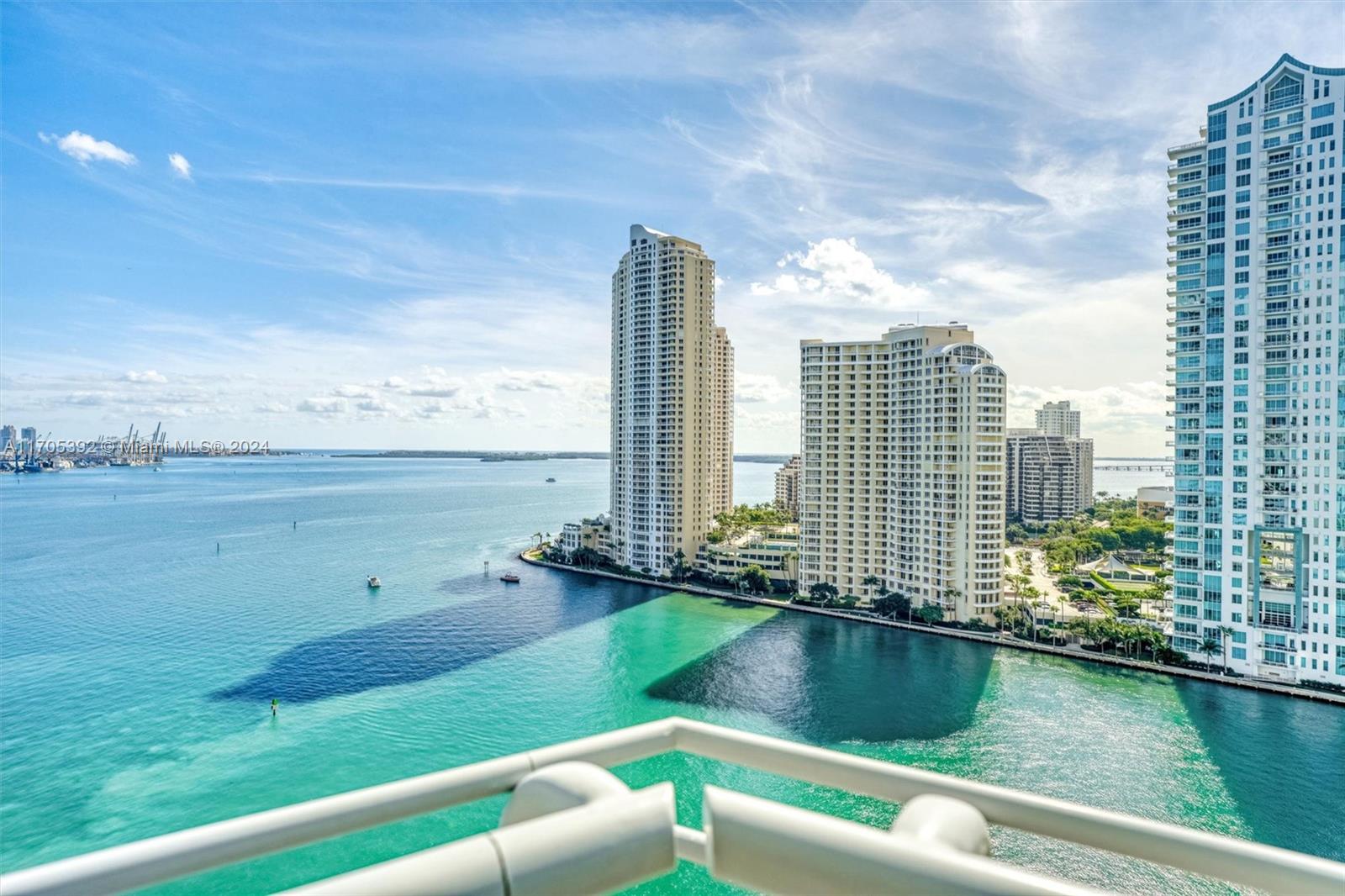 325 S Biscayne Blvd #1923, Miami FL 33131