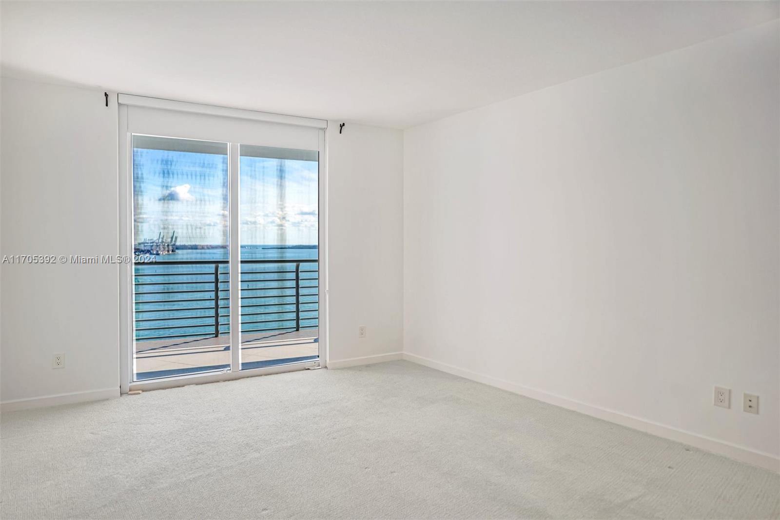 325 S Biscayne Blvd #1923, Miami FL 33131