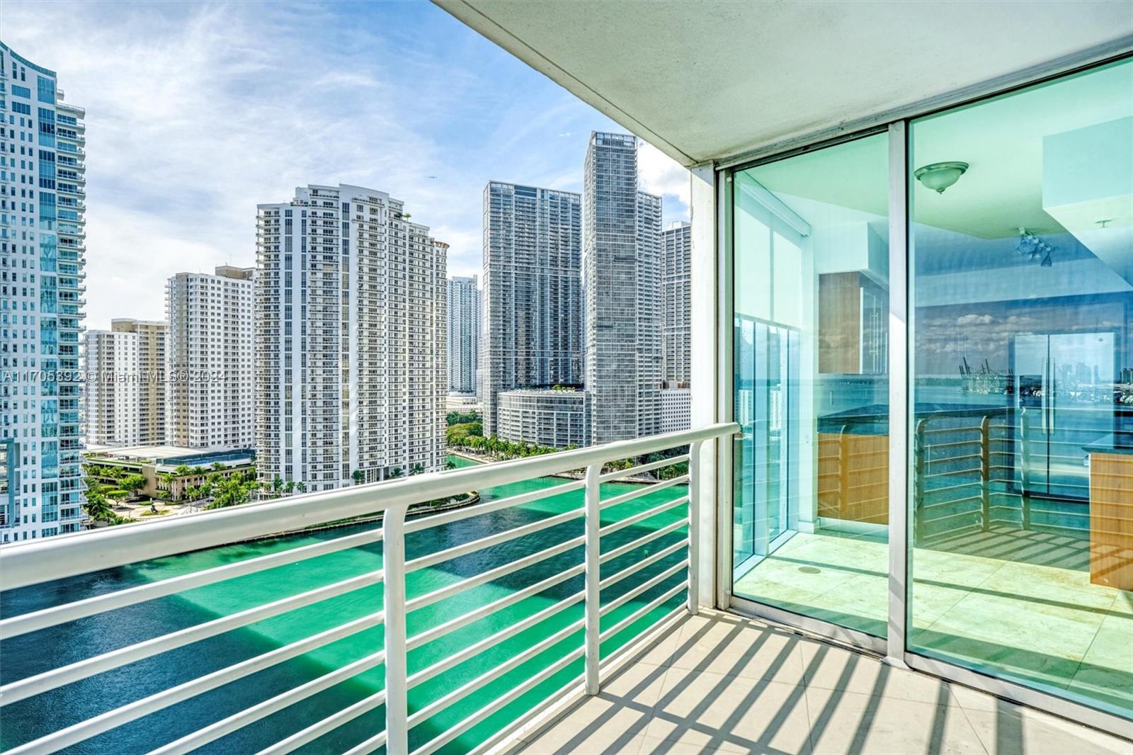 325 S Biscayne Blvd #1923, Miami FL 33131