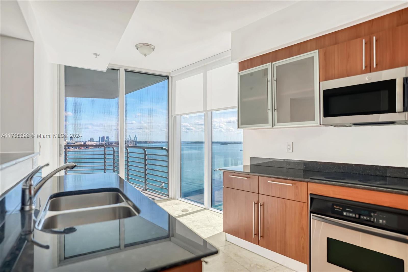 325 S Biscayne Blvd #1923, Miami FL 33131