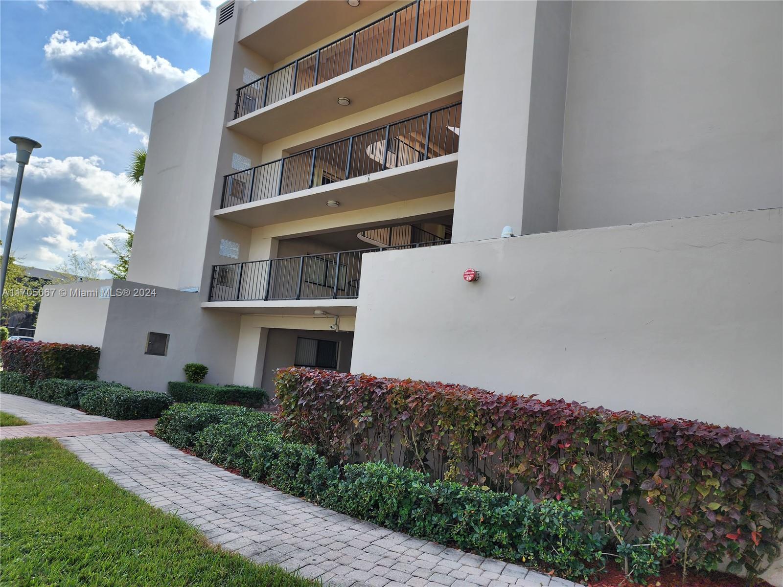 8540 SW 133rd Ave Rd #424 For Sale A11705067, FL