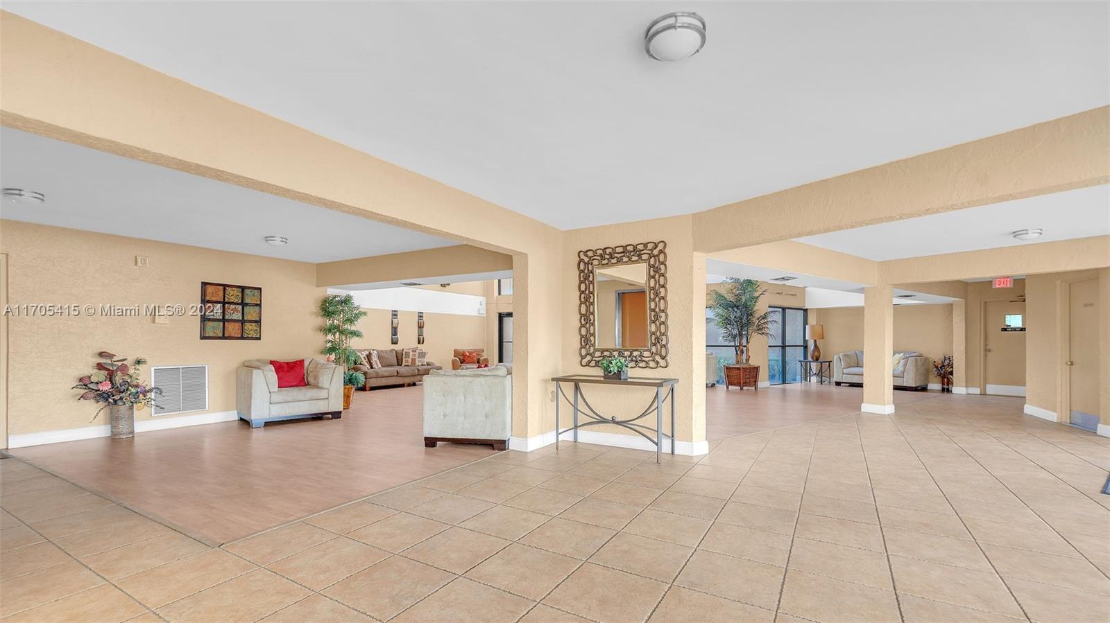 8592 W Sunrise Blvd #416, Plantation, Florida image 34