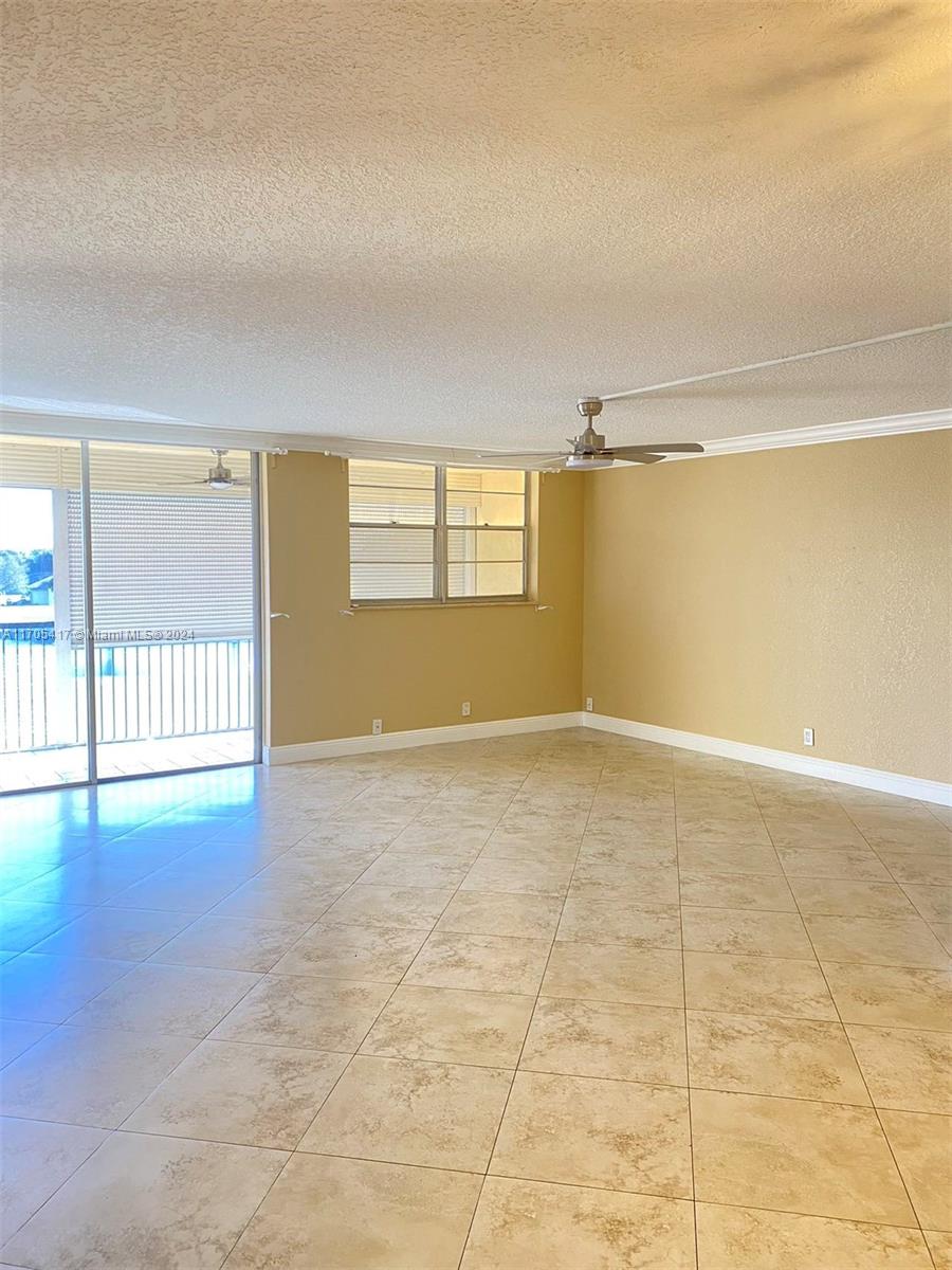 3100 W Rolling Hills Cir #407, Davie, Florida image 20