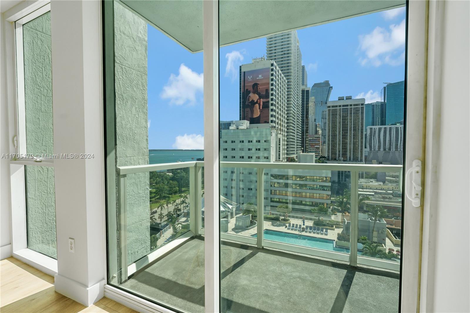 244 Biscayne Blvd #1505, Miami FL 33132