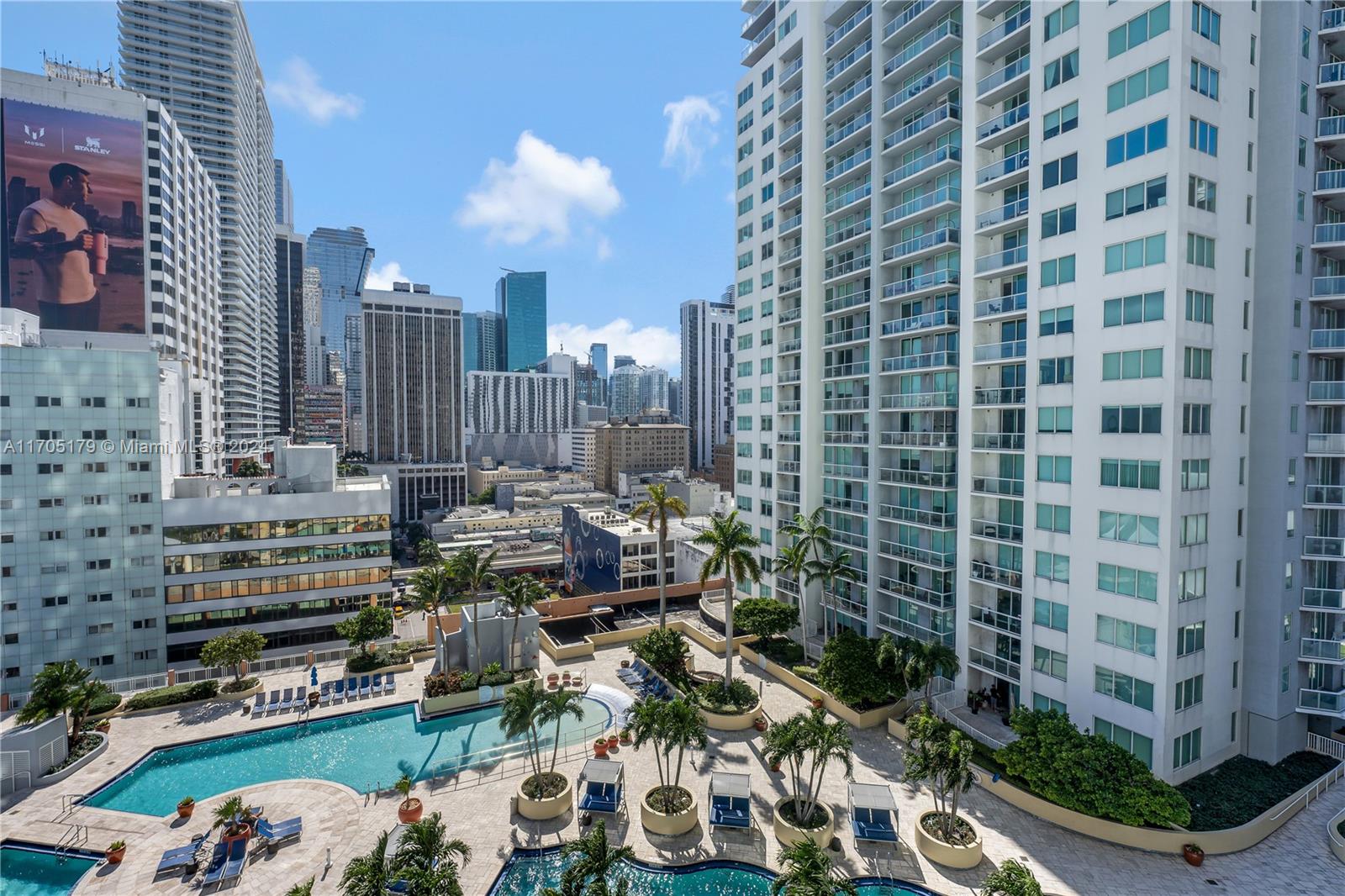 244 Biscayne Blvd #1505, Miami FL 33132