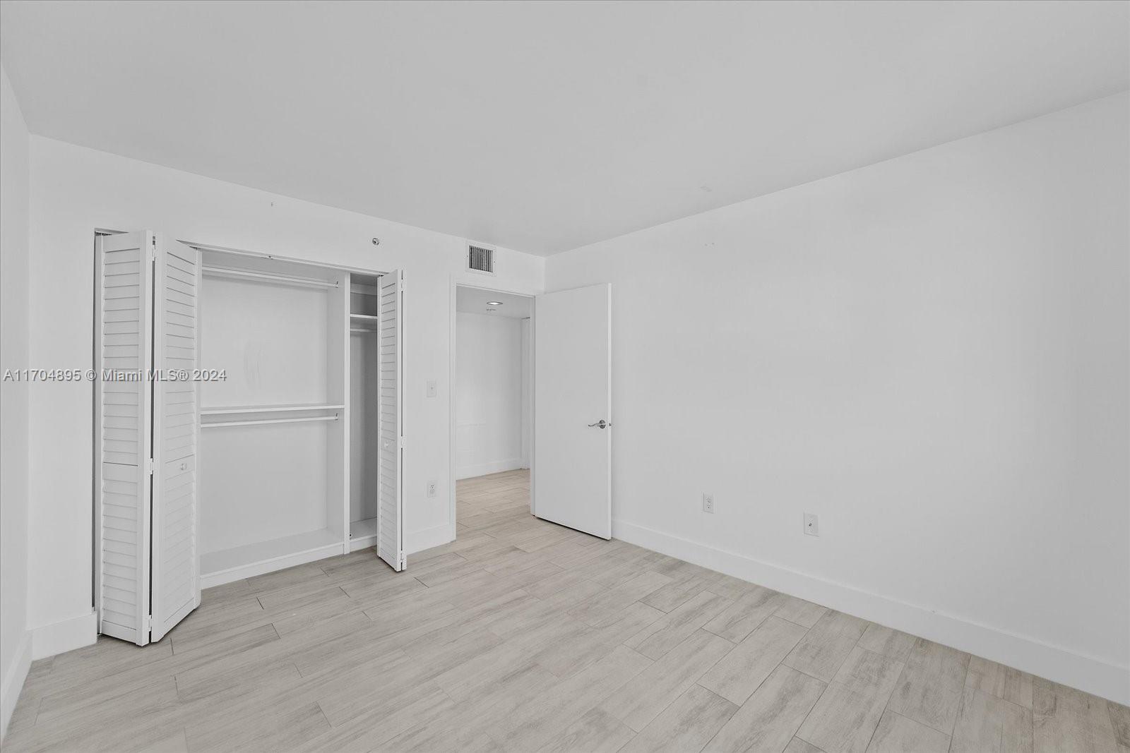 90 Alton Rd #TH-12, Miami Beach FL 33139