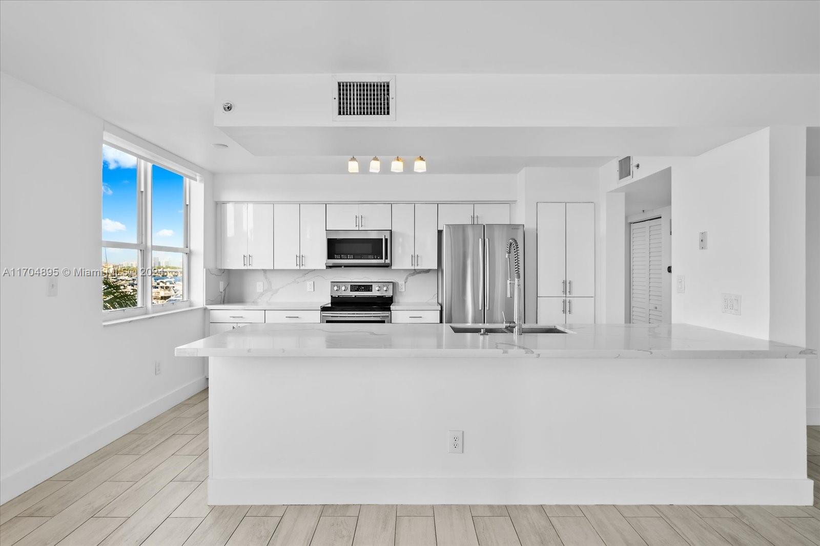 90 Alton Rd #TH-12, Miami Beach FL 33139