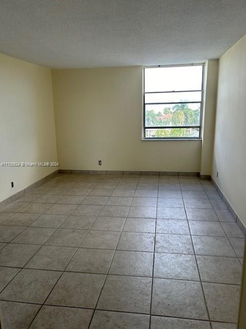 2935 NE 163rd St #5L, North Miami Beach, Florida image 9