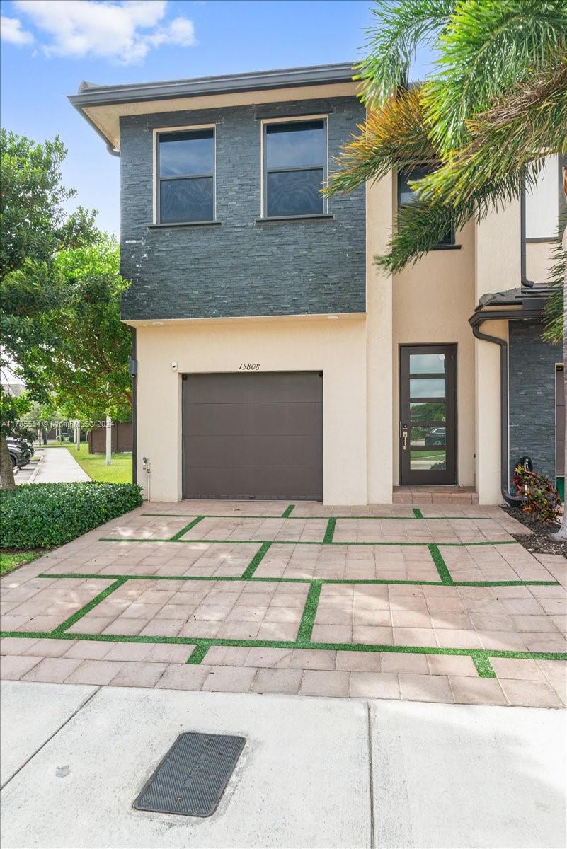 15808 NW 91st Ave, Miami Lakes, Florida image 1