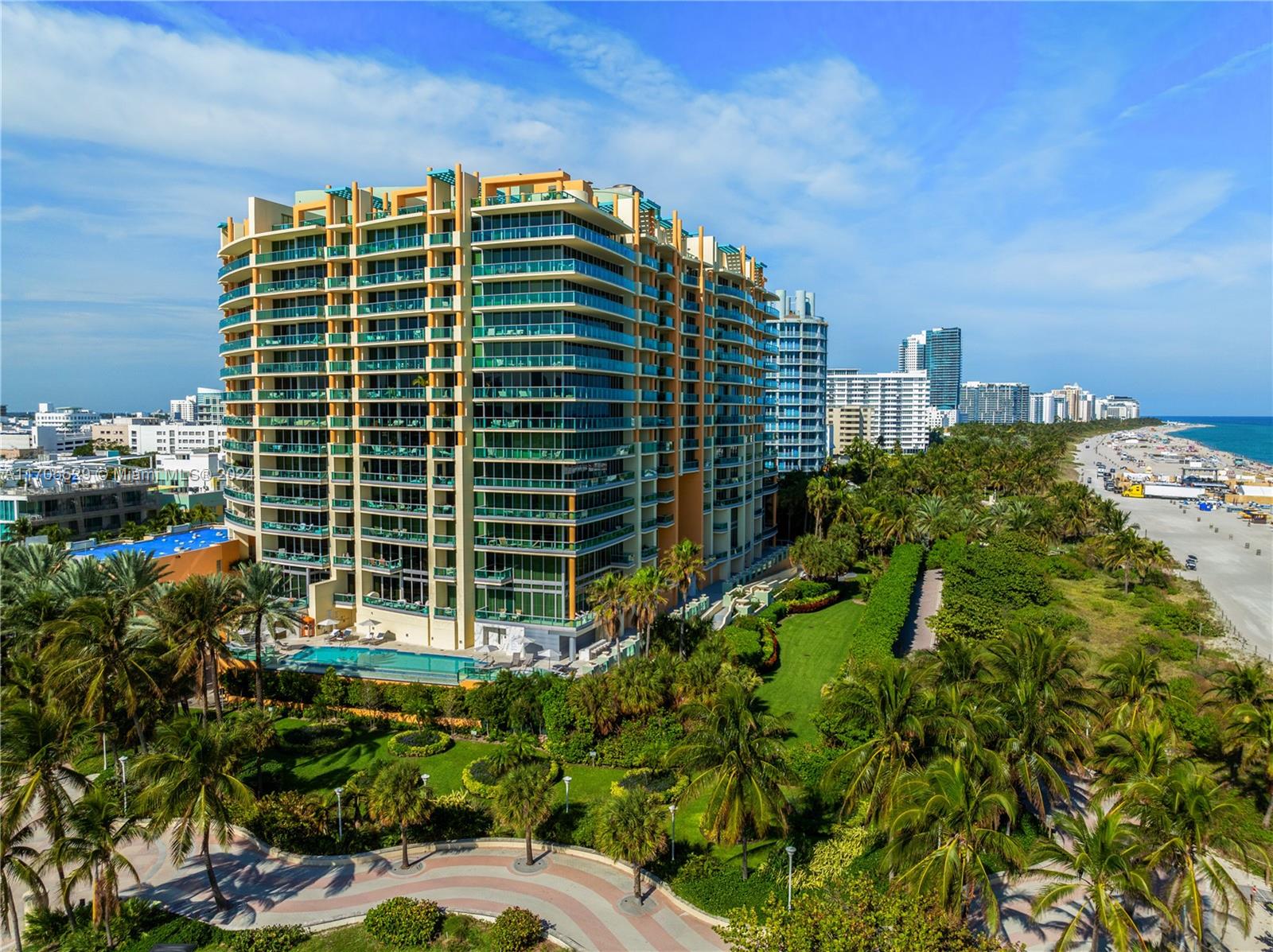 Don't miss this exceptional opportunity to own the lowest-priced 2 bed condo at Il Villaggio in Miami Beach! This charming unit features a spacious layout with an abundance of space, 11 ft. ceilings, and a private balcony to enjoy the ocean and city views. With its prime location and pricing, this is an ideal investment or the perfect beachside retreat. Il Villaggio is an iconic, luxury Art Deco building designed by Revuelta and developed by Multi-Plan. Situated on world-famous Ocean Drive, Il Villaggio remains at the forefront of luxury with five-star amenities that include a new fitness center and pool, spa, concierge, 24/7 reception, valet and security, and private beach service.