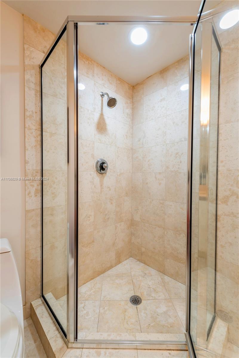 Listing Photo 13