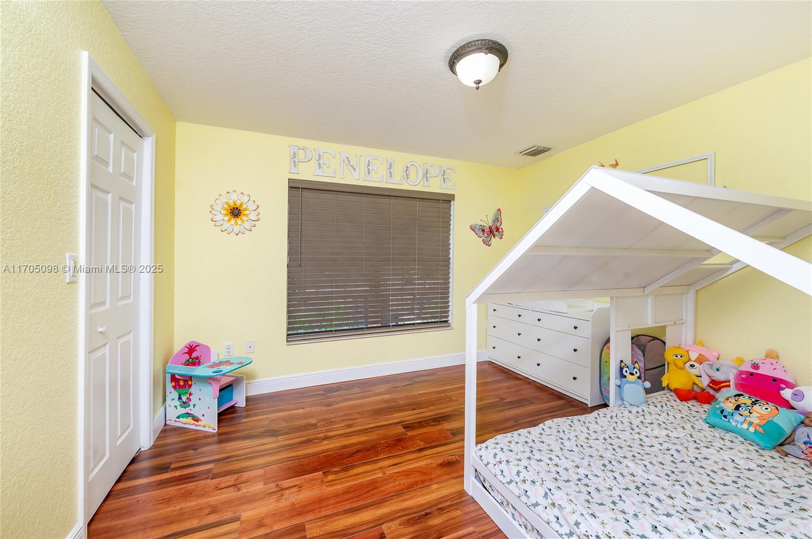 Listing Photo 25