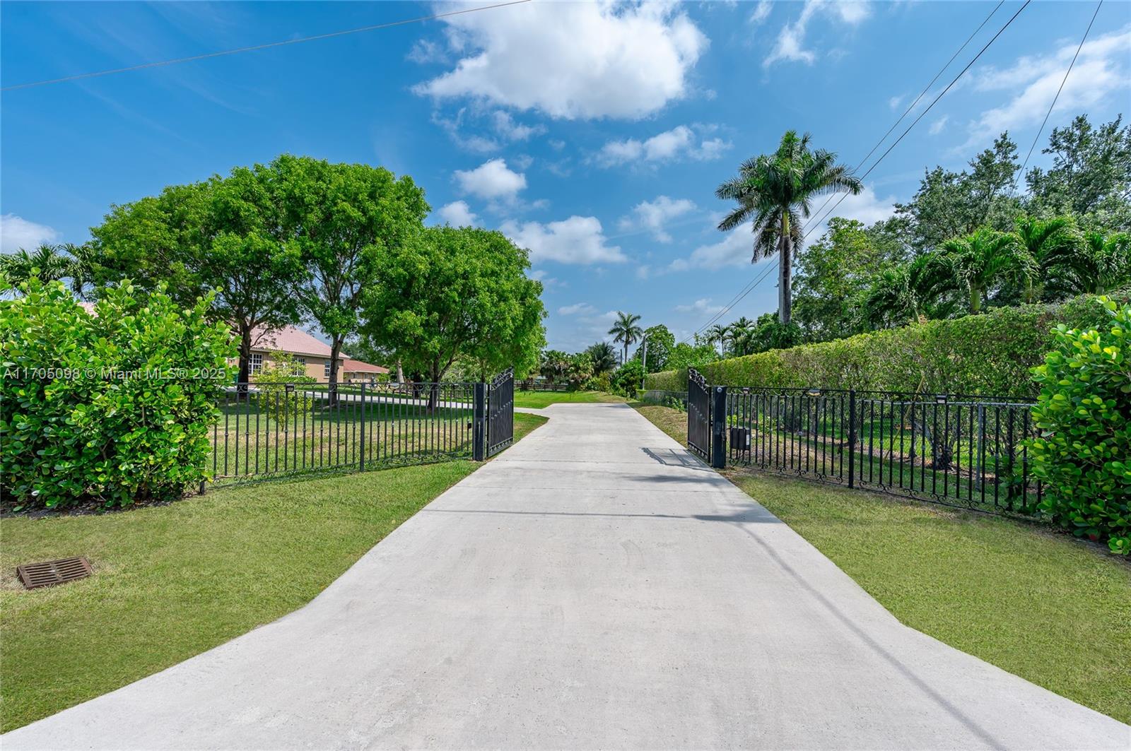 12851 Luray Rd, Southwest Ranches, Florida image 4