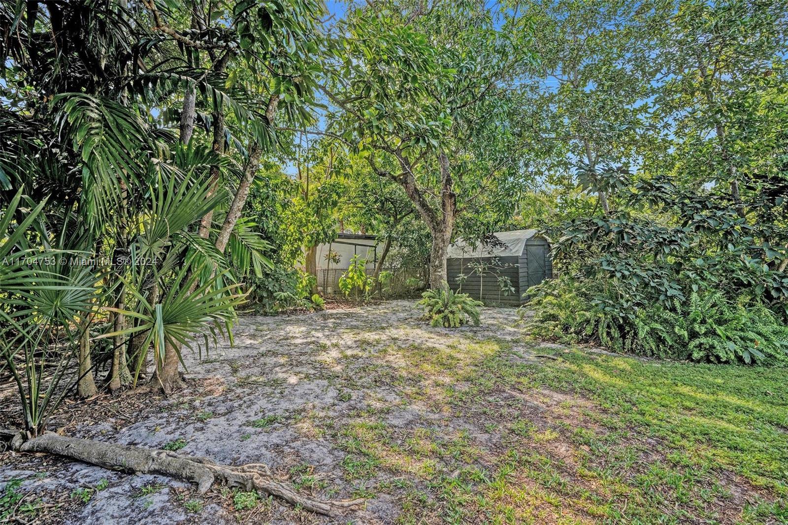 12940 NE 12th Ave, North Miami, Florida image 42