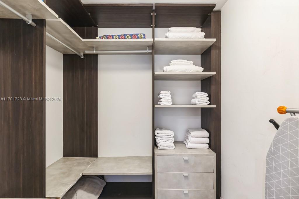 801 S Miami Ave #3607, Miami FL 33130