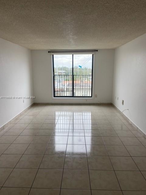 666 W 81st St #422, Hialeah, Florida image 4