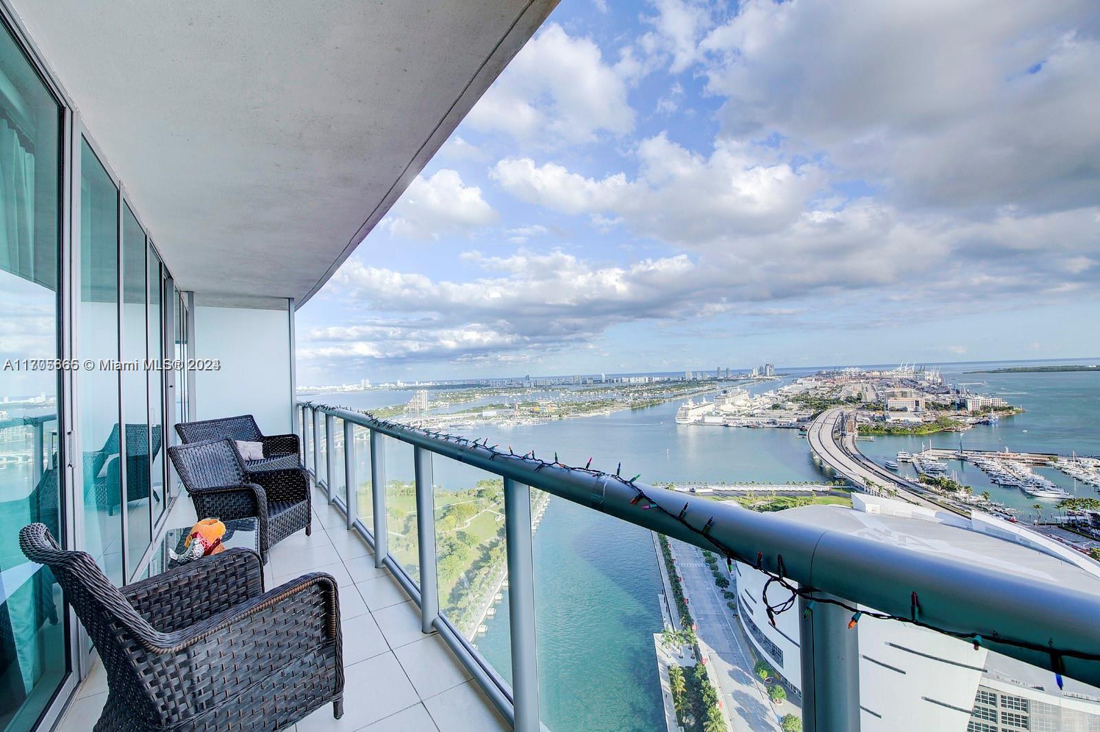 888 Biscayne Blvd #4007, Miami FL 33132
