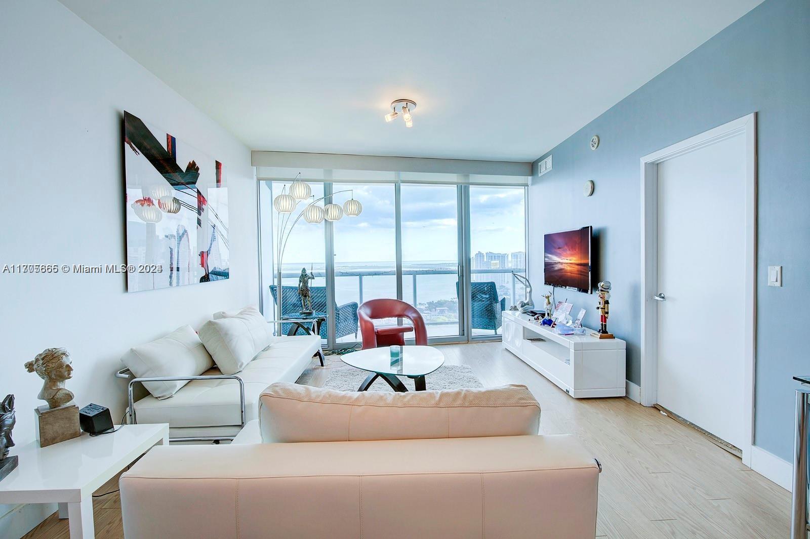 888 Biscayne Blvd #4007, Miami FL 33132