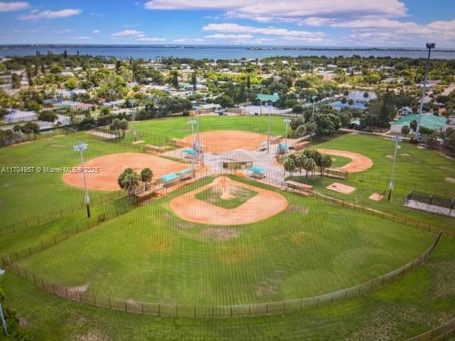 541 NW Pinesap Pl, Jensen Beach, Florida image 13