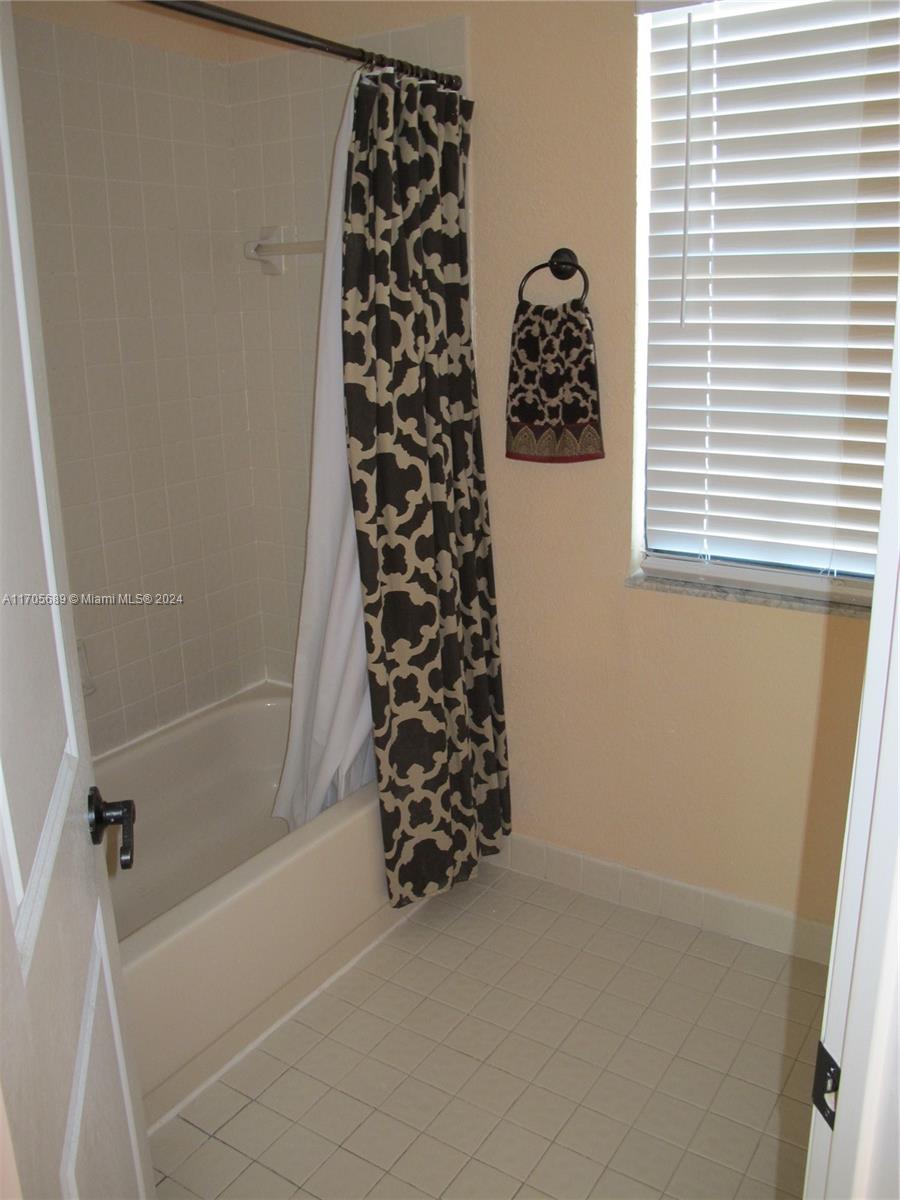 8879 W Sunrise Blvd, Plantation, Florida image 21