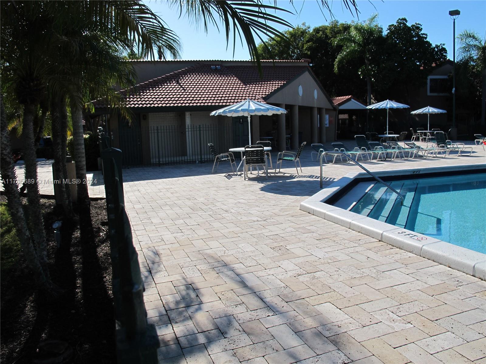 8879 W Sunrise Blvd, Plantation, Florida image 31