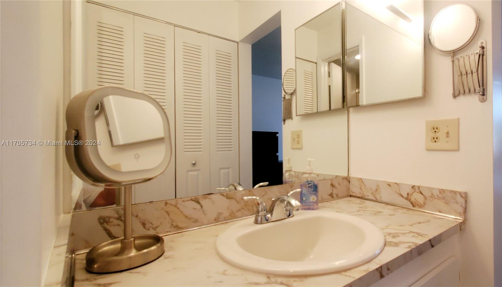 10304 Sunrise Lakes Blvd #211, Sunrise, Florida image 31