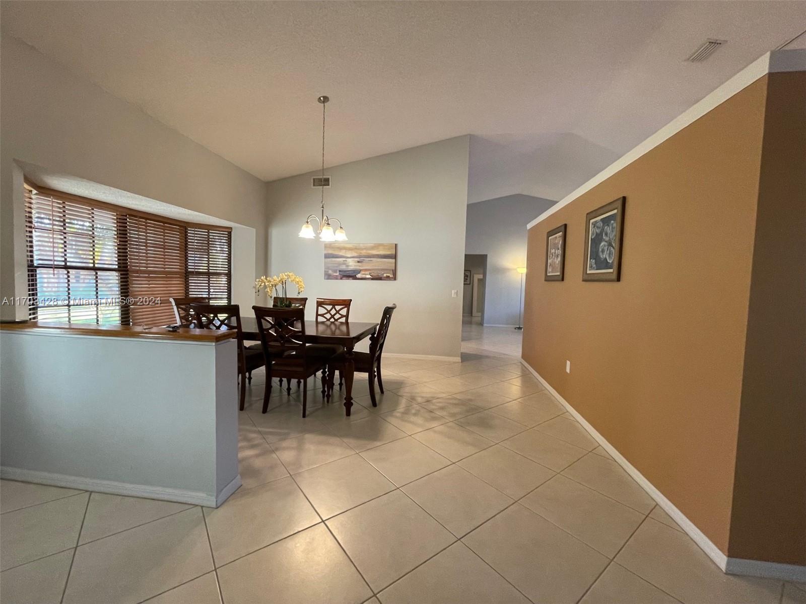 19451 NW 8th St, Pembroke Pines, Florida image 12