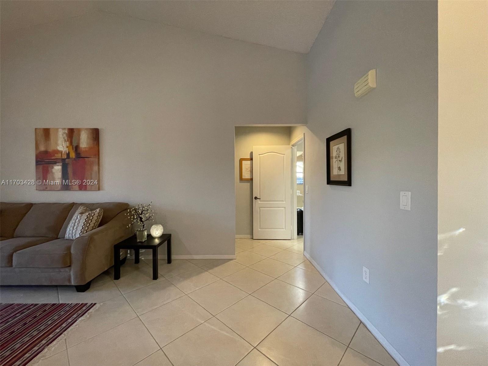 19451 NW 8th St, Pembroke Pines, Florida image 13